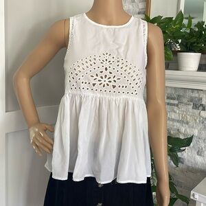 Xhilaration Embroidered laserCutout Sleeveless Top Sz XS